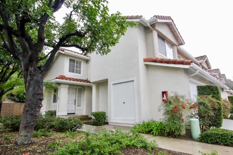 the Willow Glen house is the plateful house of the lake forest city in california