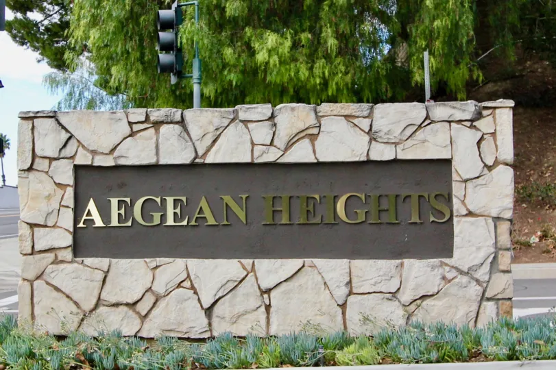 Aegean Heights, Mission Veijo, CA, Stone Community Welcome sign