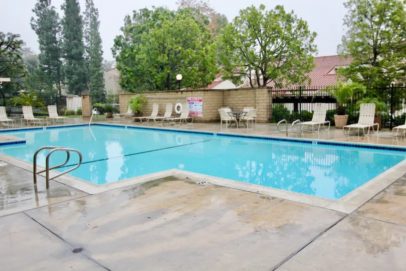 the alta finisterra is a amazing swimming pool of the mission viejo city in ccalifornia
