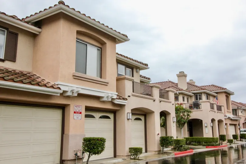 Overcast skies above California Terrace in Mission Viejo, CA