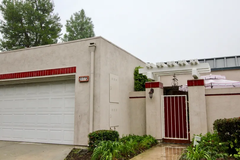 Mission Viejo is suburban in nature and culture. The city is mainly residential, although there are a number of offices and businesses within its city limits.