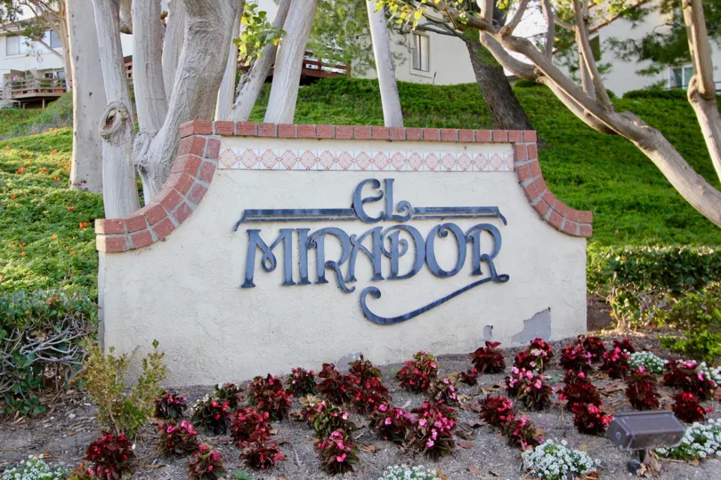 The vilLAS IN THE EL MIRADOR, WITH THE WALL, LAWN, PLANTS, TREES