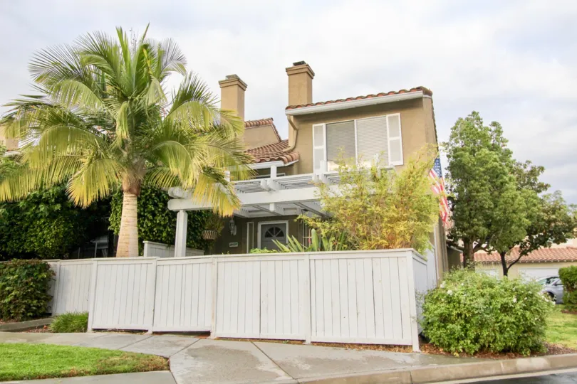 Mission Viejo is suburban in nature and culture. The city is mainly residential, although there are a number of offices and businesses within its city limits.