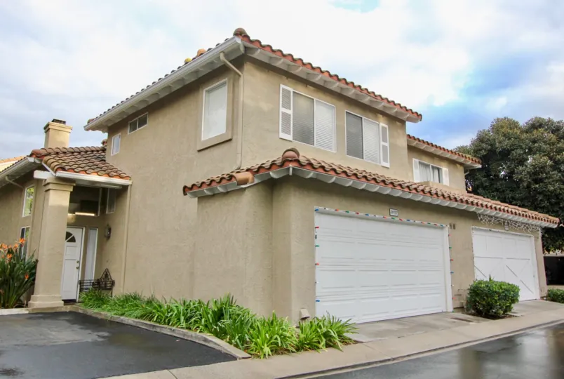 Buyers are attracted to the custom Emerald Pointe contemporary condos in Mission Viejo for their fantastic central location, tremendous amenities and low HOA dues of only $264. 00 per month