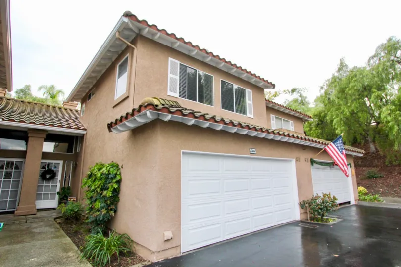 Rainy day in Emerald Pointe II in Mission Viejo, CA