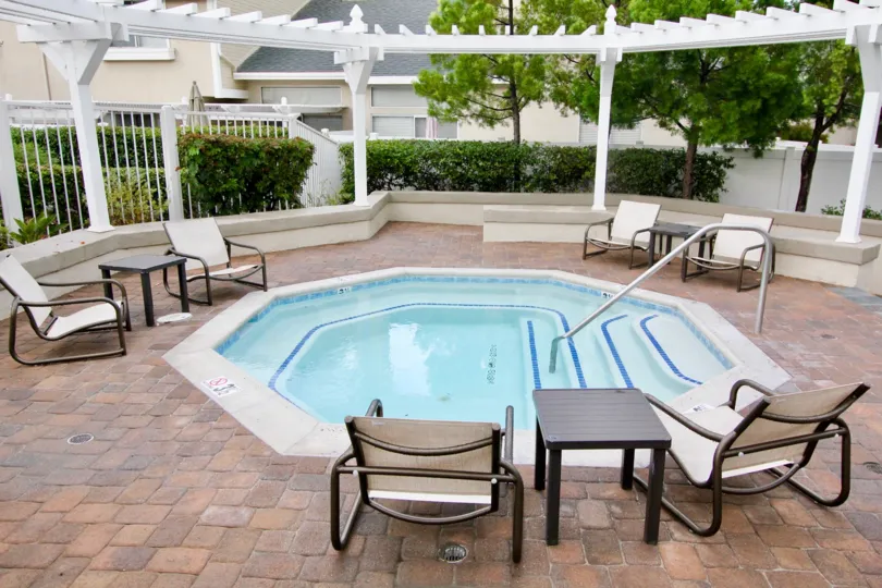 the highland park is a children's swimming pool of the mission viejo city in ca