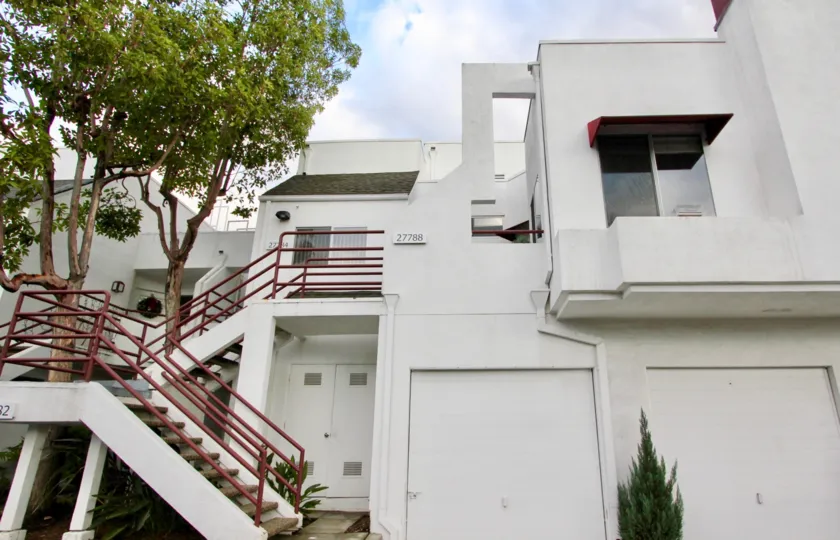 THE 27788 APARTMENT IN THE HILLCREST VILLAGE WITH THE UPSTAIRS, PLANTS, TREES