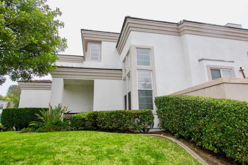 the lake ridge is a sunrise house of the mission viejo city in california