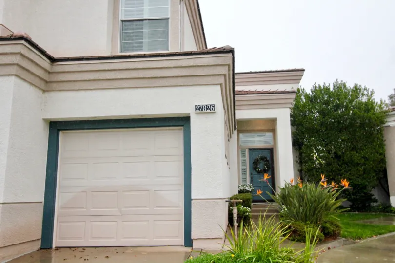 House number 27826 has a beautiful look with light colored walls in Lake Ridge.