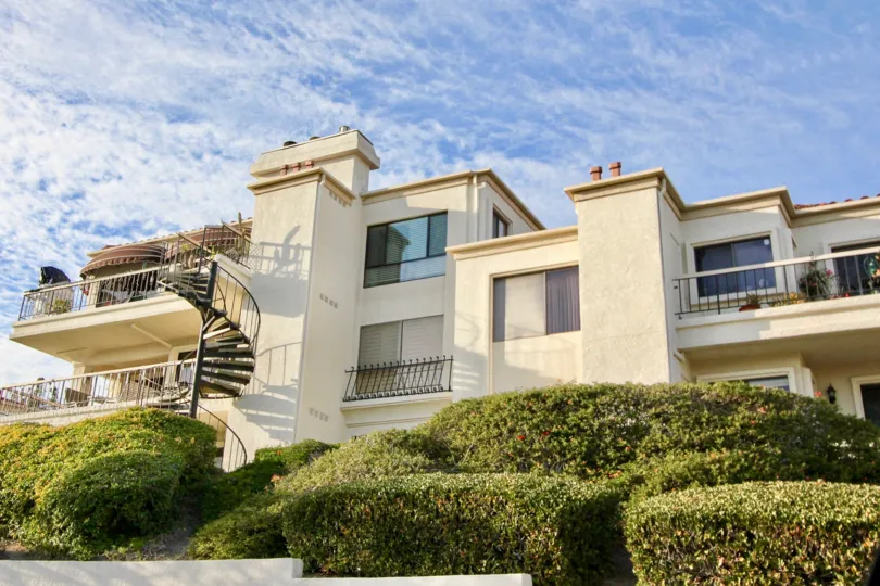 THE BUNGALOW IN THE MALLORCA CONDOS WITH THE UPSTAIRS, BALCONIS, FLOWER POTS, PLANTS
