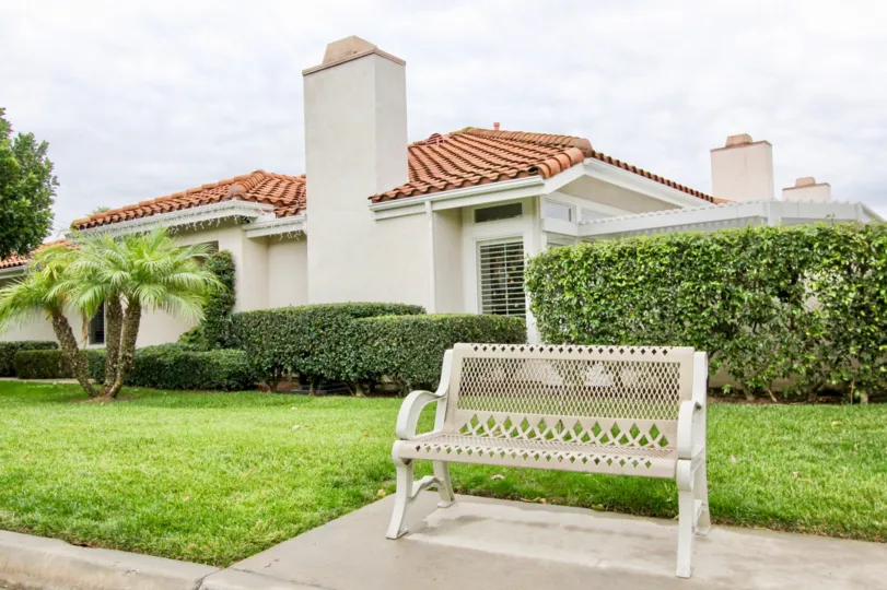Beautiful lawn at the Palmia Courts 2 in Mission Viejo, CA
