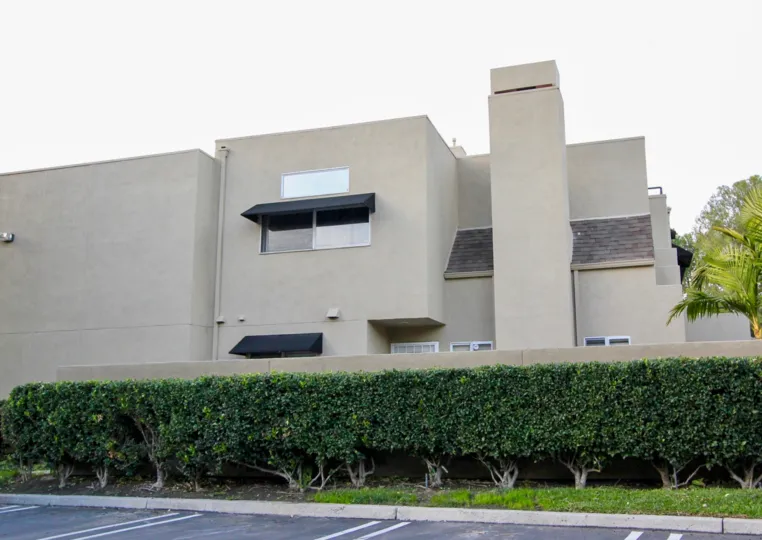 the rainbow ridge is a company house of the mission viejo city in california