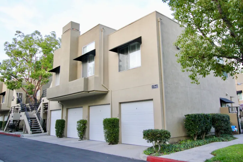 THE RAINBOW Mission Viejo on thousands of single family homes and across the United States, Mission Viejo proper, its neighborhoods, and surrounding areas. There are currently 1 for sale listings in Orange County CA zip codes, including condos, bank owned