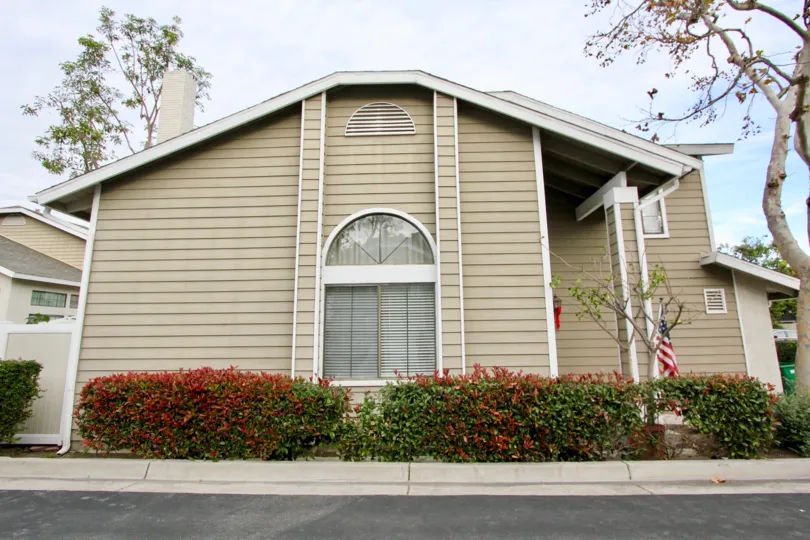 Mission Viejo is suburban in nature and culture. The city is mainly residential, although there are a number of offices and businesses within its city limits.