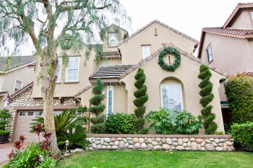 the sienna ridge is a super plant house of the mission viejo city in california