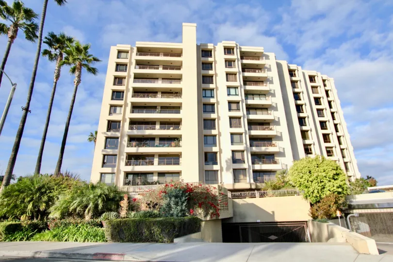 THE APARTMENT IN THE LIDO PARK PLACE WITH THE TREES, PLANTS, STEEL GATE
