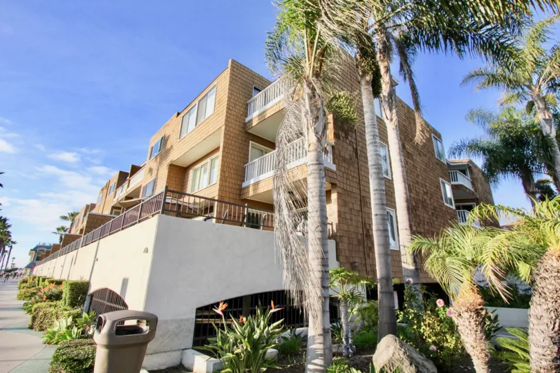 Amazing Balboa Peninsula In Newport Beach California Country