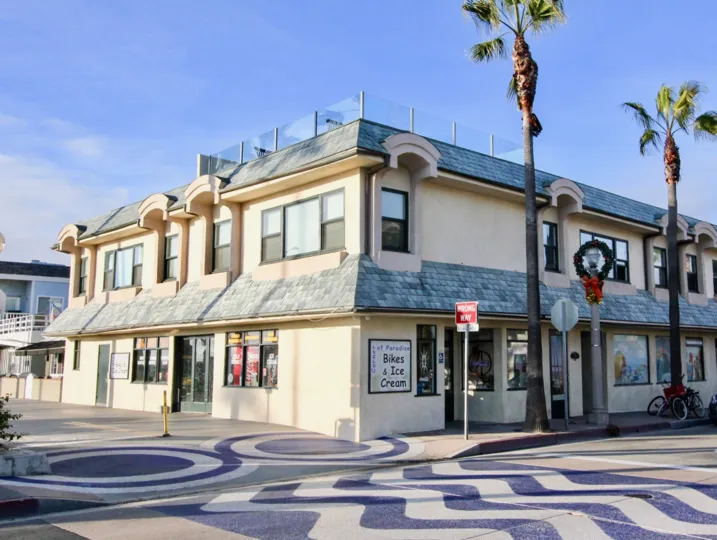 Balboa Peninsula shops captured on a sunny, clear day in Newport Beach, CA