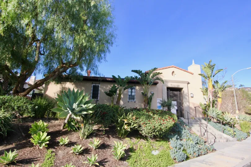 A sunny day in the Casita community is looking like a farmehouse with garden having lots of trees and plants in it.