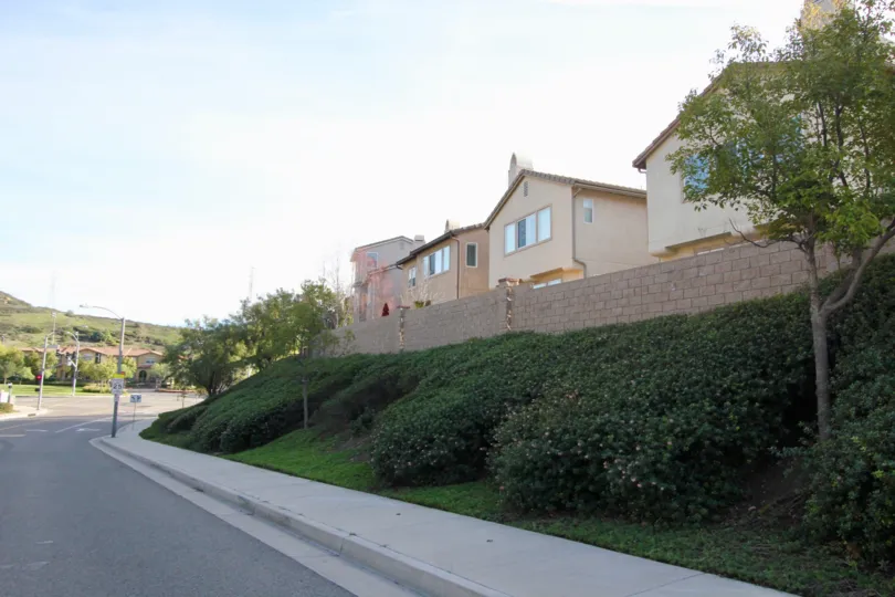 Casita Building have Beautiful Location with Green Park at Orange City in Califorina