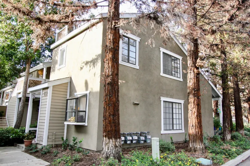 A multistory apartment complex in Morningside On the Lakes in Orange, CA.
