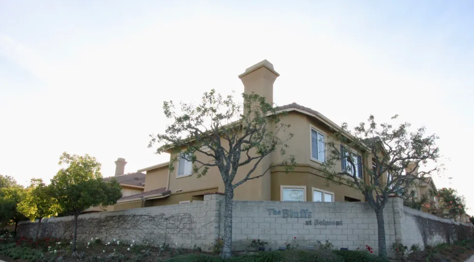 A very large bunglow on a large plot in the Bluffs at Belmont community