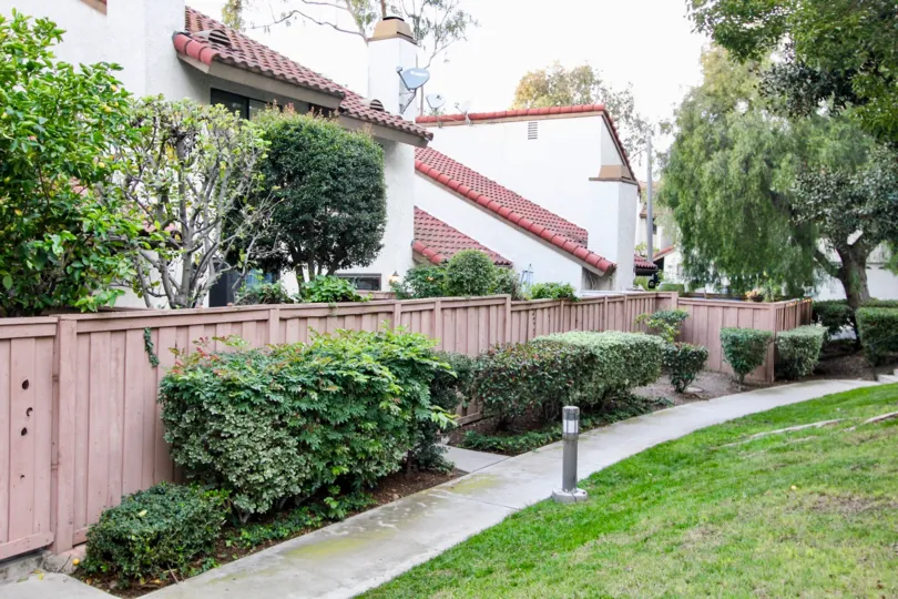 Villa La Paloma House Building at Santa Ana city Beautiful Green Park at Orange City in Califorina