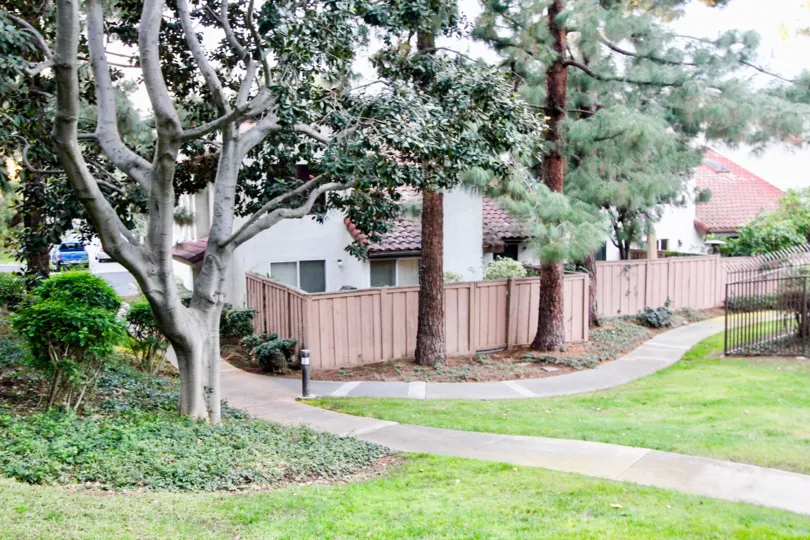 Wooden fences behind houses in Villa La Paloma Orange, CA