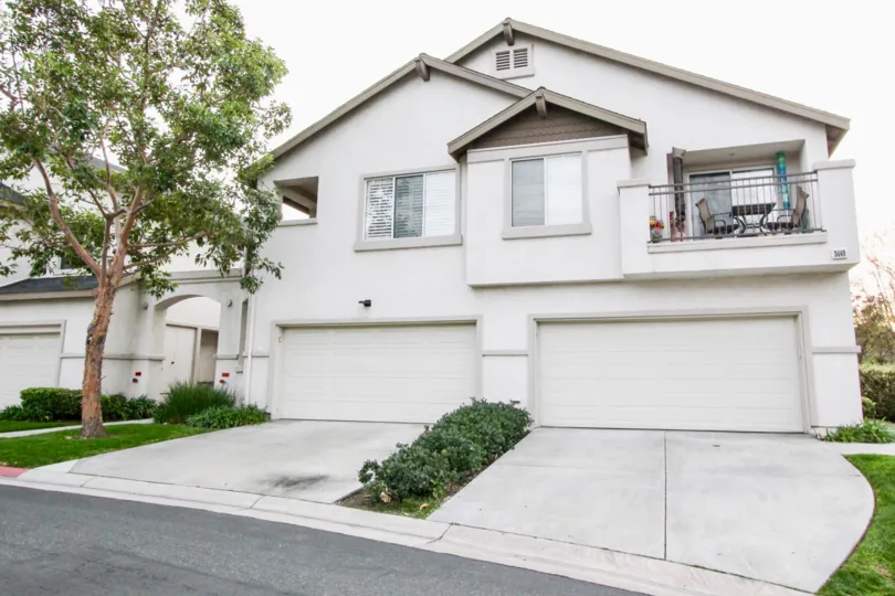 California House Building have Attractive Beautiful Location at Orange City in Califorina