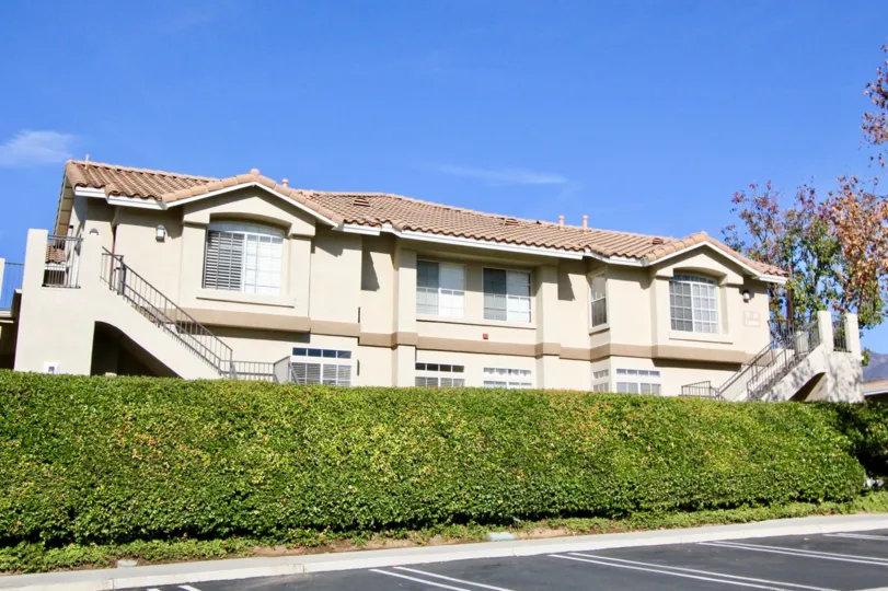 Green hedges and blue sky at Belflora in Rancho Santa Margarita, CA