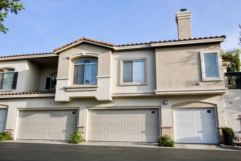 Attached condos in Bella Ventana in Rancho Santa Margarita, CA