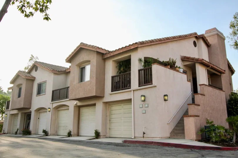 Back entrance to Bella Ventana townhomes in Rancho Santa Margarita