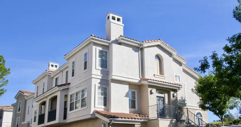 Grand living at Cierra Del Lago in Rancho Santa Margarita, California.