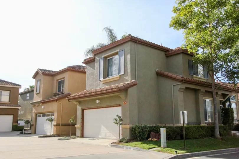 Couple of houses in Los Abanicos in Rancho Santa Margarita