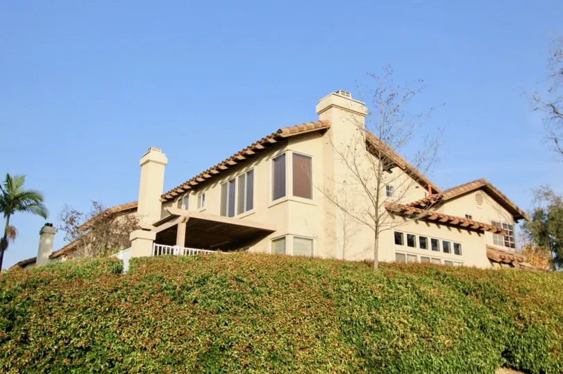 A sunny day in the residential neighborhood of Tierra Linda