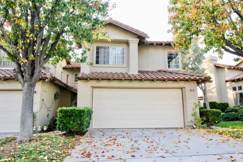 the tierra linda is a parking attached house of the rancho santa margarita city in california