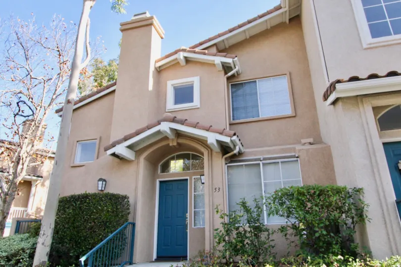 A sunny day in the area of Tierra Montanosa, condo, outside, trees, light, window, bush