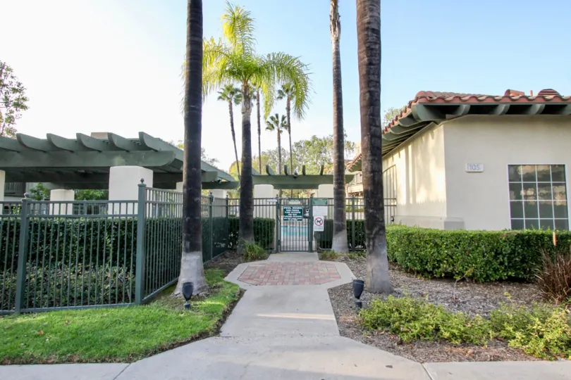 the tijeras Creek Villas is a small gateway house of the rancho santa margarita city in california