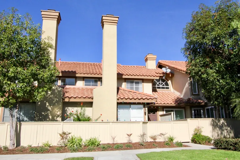the vista la cuesta is a chimney model house of the rancho santa margarita city in ca