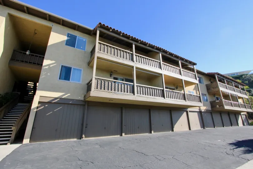 THE BUILDING IN THE CASA CONTENTA WITH THE UPSTAIRS, BALCONIS