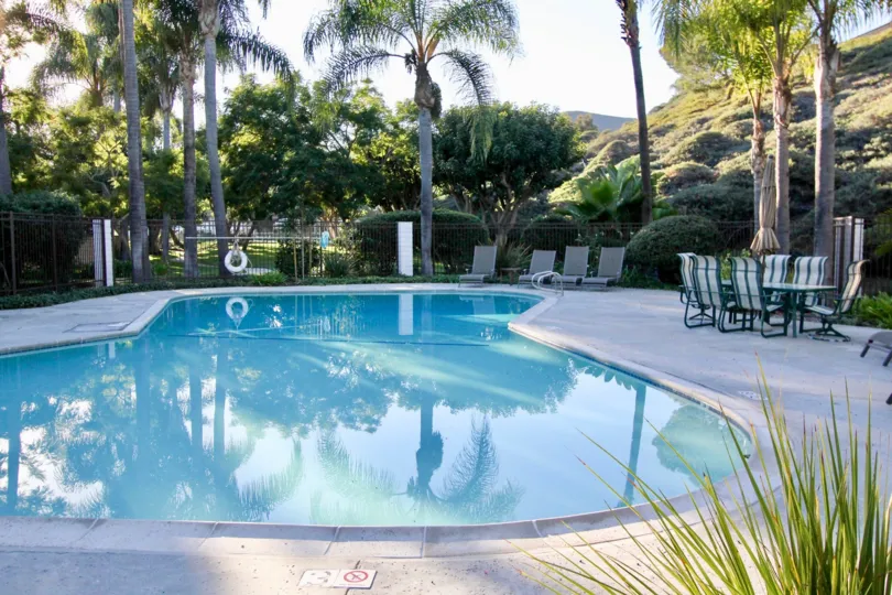 The Casablanca in the San Clemente with a swimming pool and garden