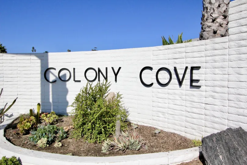Colony Cove is a senior 55+ community located right next to the beach in San Clemente. Perched on top of a cliff overlooking the ocean on "Camino San Clemente" street in the community of Colony Cove. The properties located here are basically small individ