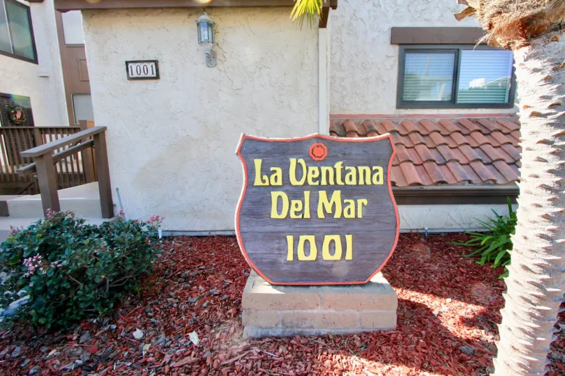 THE 1001 APARTMENT IN THE LA VENTANA DEL MAR WITH THE PLANTS, TREES