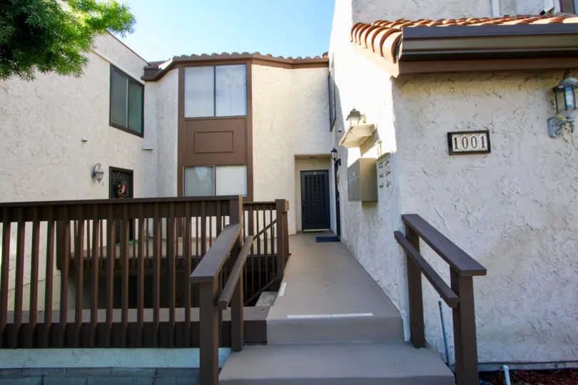 La Ventana Del Mar is a Single-Family Home located at 2805 La Ventana, San Clemente, CA. 2805 La Ventana has 4 beds, 3 baths, and approximately 2, 139 square feet. The property has a lot size of 0. 36 acres and was built in 1974. The average list price fo