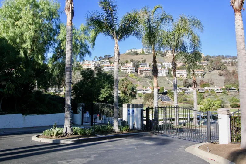 Las Marias is a great community located in the Forster Ranch area of San Clemente. Tucked away in a discreet location, this small gated community is private and features of golf course frontage and golf course view homes for sale. If you have ever seen th
