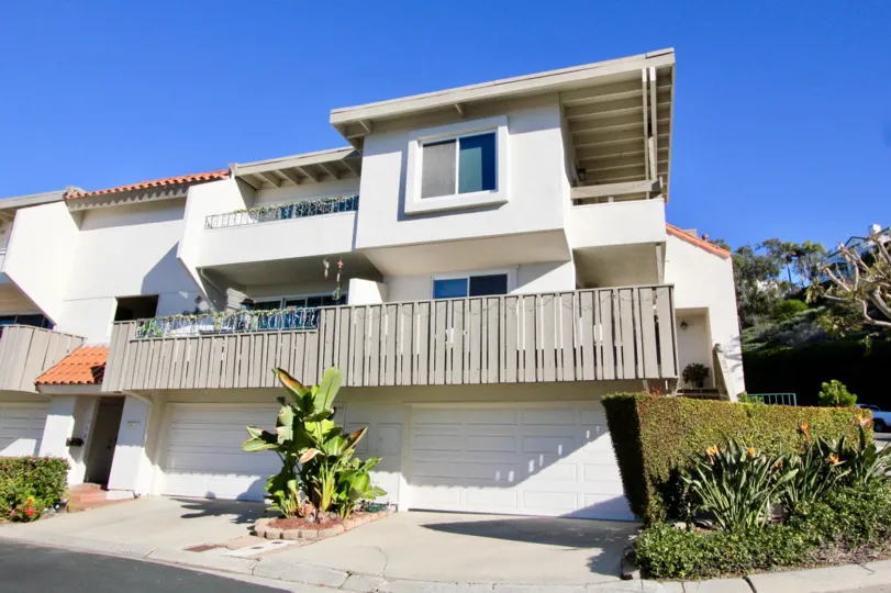 A sunny day in the Ocean Hills in San Clemente at California