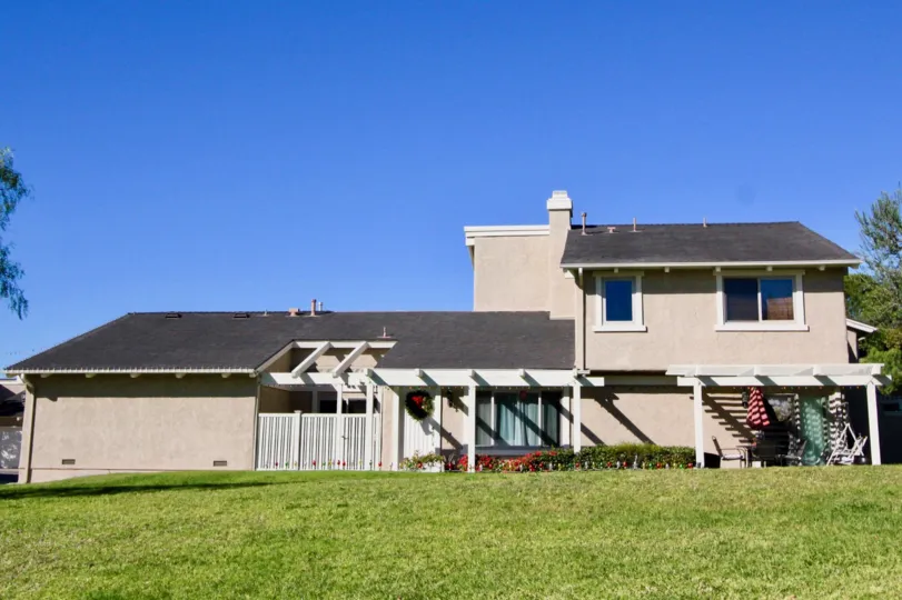 the president heights II is a wooden house of the san clemente city in california