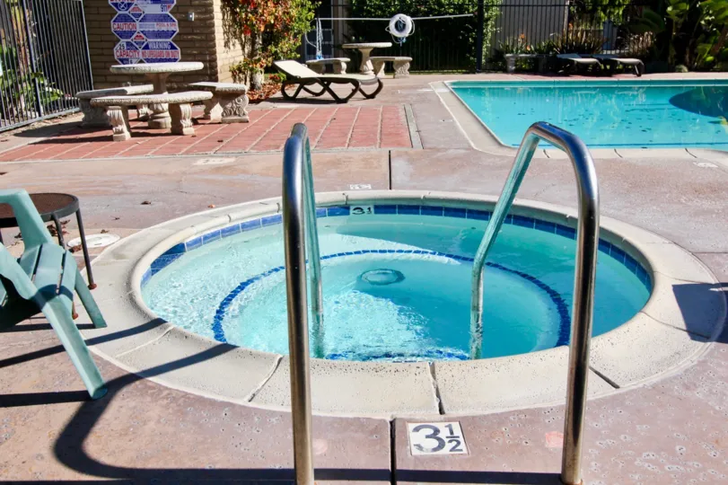 Appealing and inviting crystal clear water spa and pool at the Shore Cliff Villas