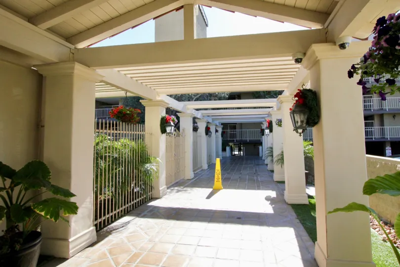 Villa Grande is located in the heart of down town San Clemente just above the pier. Views are unsurpassed and include white water, coastline, city lights & upcoming fireworks. Close by July 4 and enjoy! Completely single level including entrance, 2 car pa