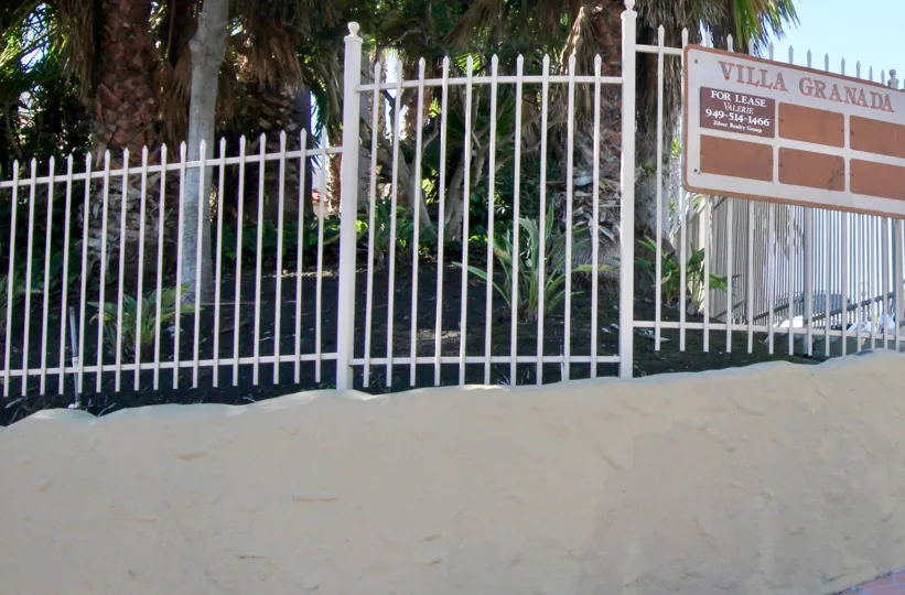 Villa Grande is an ocean front condo complex located in the San Clemente Central area of San Clemente, California located at 411 Avenida Granada in San Clemente. Villa Grande is a smaller building with 4 levels of condos offering stunning views of the San